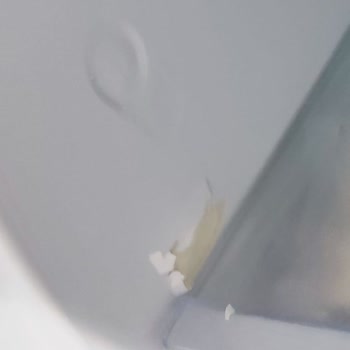Beko Derin Dondurucu Çekmece Parçası Kırıldı, Yetkili Servis Parça Değişimini Reddetti