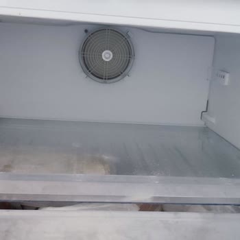 Beko Derin Dondurucu Çekmece Parçası Kırıldı, Yetkili Servis Parça Değişimini Reddetti