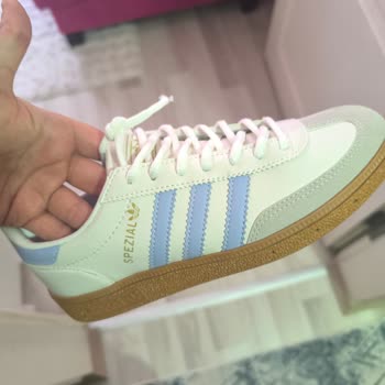 İthal Olduğu Söylenen Adidas Spezial Ayakkabı Yanlış Ve Kalitesiz, Şikayet İçin Yanıt Yok