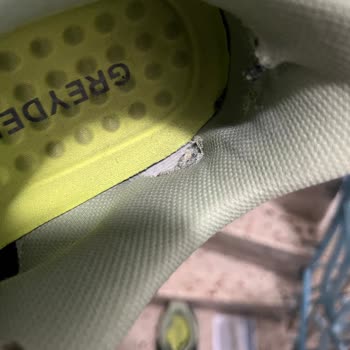 Greyder Ayakkabısının İç Astarının Erken Bozulması Ve Servis Yanıtının Yetersizliği