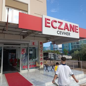 Cevher Eczanesi (Antalya) Personelinin Alaycı Ve Kaba Tutumu Kamera Talebini Reddetti