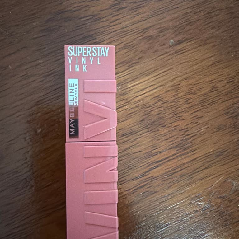 Açılmış Ve Kullanılmış Görünen Maybelline Ruj İçin Yeni Ürün Talebi