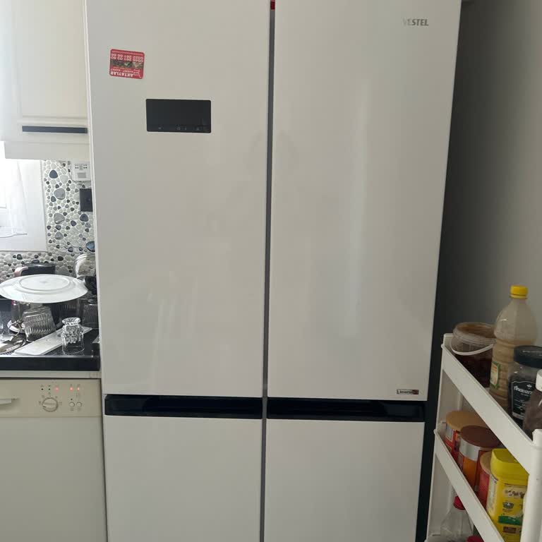 Vestel Buzdolabının Kapak Parçası Sürekli Kırılıyor Ve Kalıcı Çözüm Bekliyorum