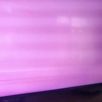 Panel Değiştirildiği Halde Tekrar Çizgi Sorunu Çıktı Ve Ürün Yenisi Talep Ediliyor