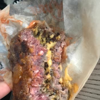 Köfteci Yusuf'tan Çiğ Hamburgerler İçin İade Talebi