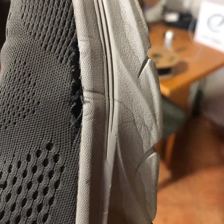 Skechers Ayakkabımın Tabanı Kısa Sürede Çatladı, Garanti Kapsamında Değişim Talebi