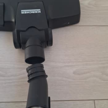 Karcher Süpürge Bağlantı Parçası Kısa Sürede Çıktı, Mağaza Çözüm Sunmadı