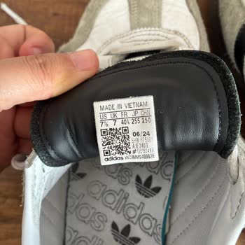 Ayakkabının Yanı Açıldı, Değişim Talep Ediyorum