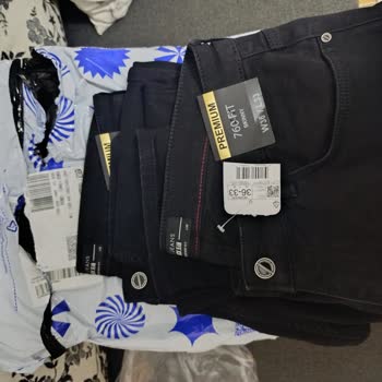 LCW Mobil Uygulama Üzerinden Satın Alınan Jean Pantolonların İçeriği Yanıltıcı