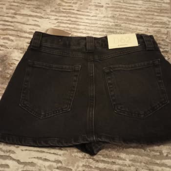 İzmir Hilltown AVM'deki Stradivarius Mağazasında Siyah Mini Şort İadesi Reddedildi