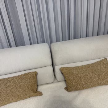 Legna Koltukta Uyum Sorunu Ve Lekeler Nedeniyle Değişim Talebim Reddedildi
