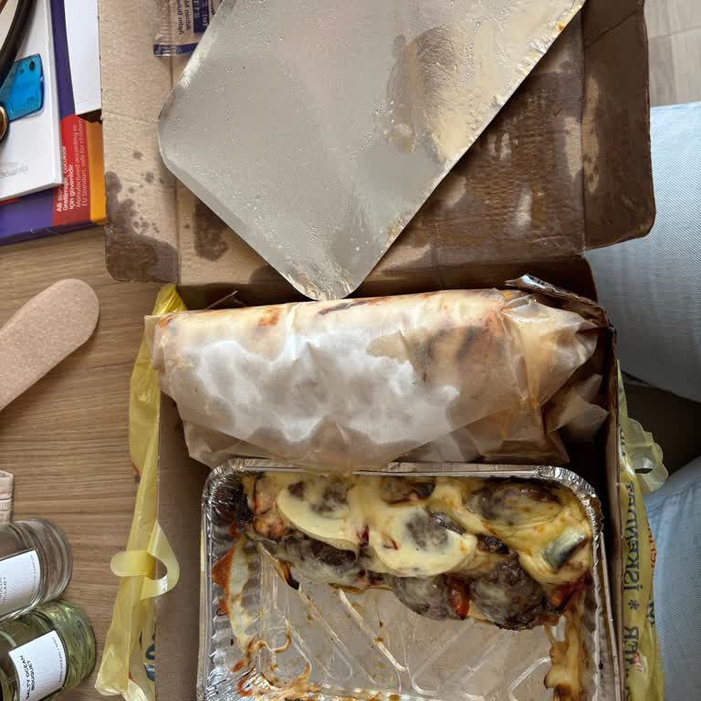 Aşırı Sallanan Paket Nedeniyle Köfte Yağda Dağıldı İade Talebim Reddedildi