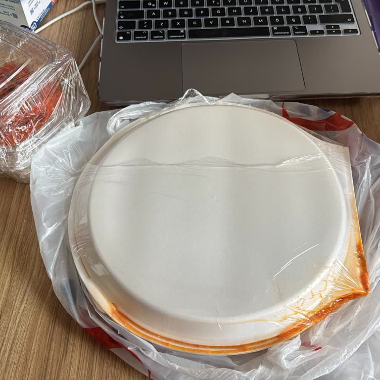 Aşırı Sallanan Paket Nedeniyle Köfte Yağda Dağıldı İade Talebim Reddedildi