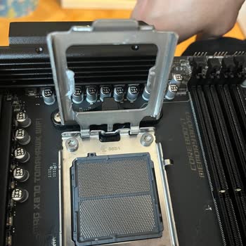 Kusurlu Anakart Teslim Alındı, İade Talebi Gerekçesiz Reddedildi