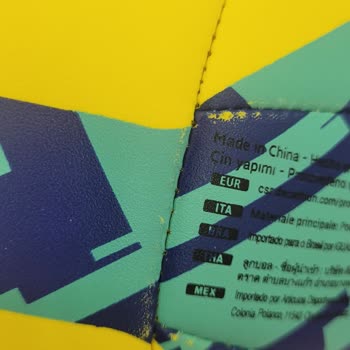 Markantalya Decathlon’da Voleybol Topum Ayıplı, Renkler Sökülüyor Ve Yırtıldı