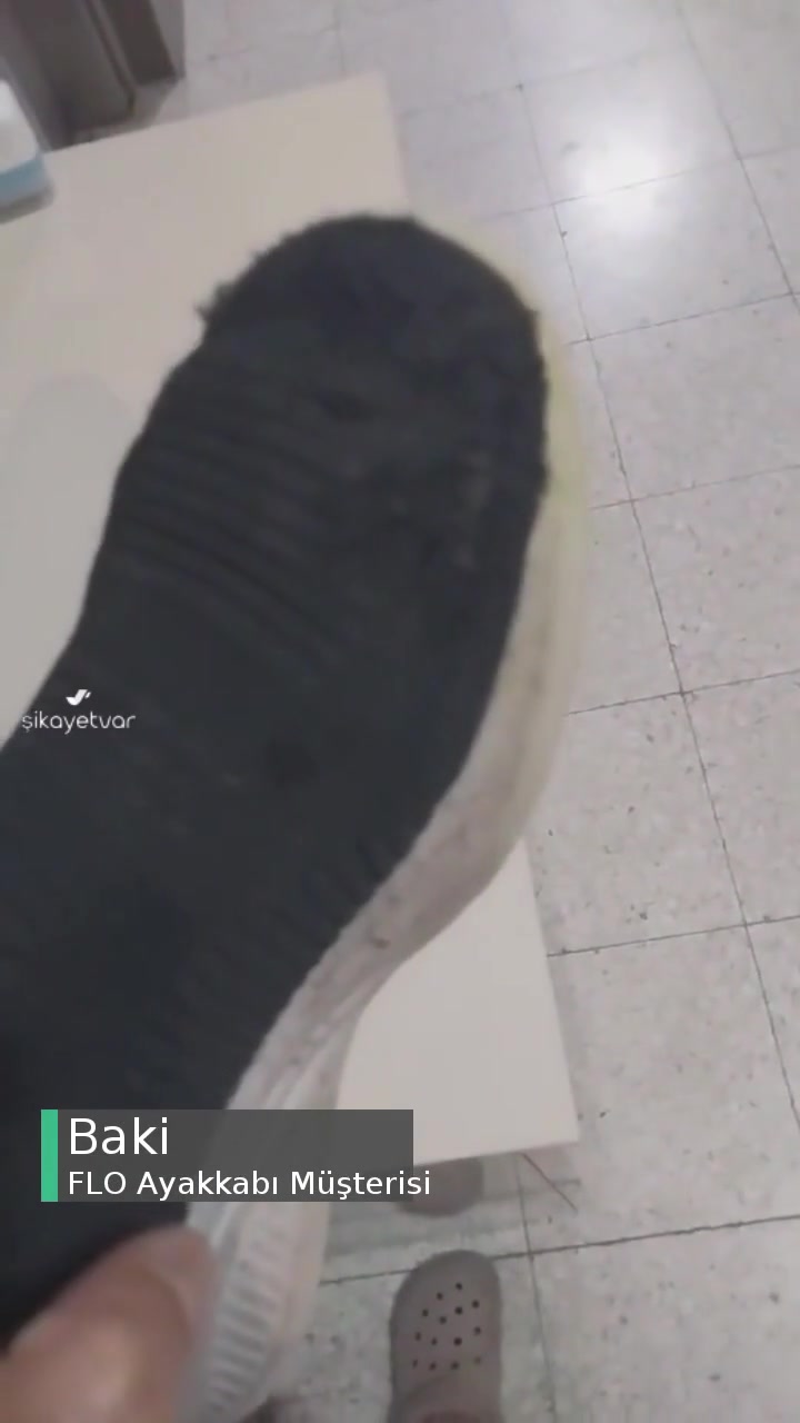 FLO, Toplamda Bir Ay Giyilmemiş Bir Ayakkabı videonun kapak resmi