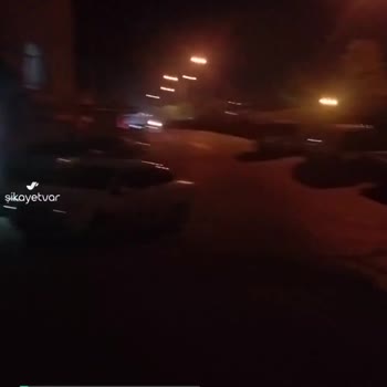 Bursa Büyükşehir Belediyesi Ovaakça Meydan Işıklar Yanmıyor Sokakta!