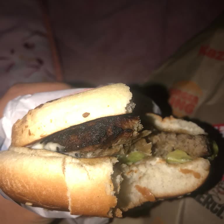 Gelmemiş Dondurma Ve Yanmış Köfte İçin Tam İade Talebi