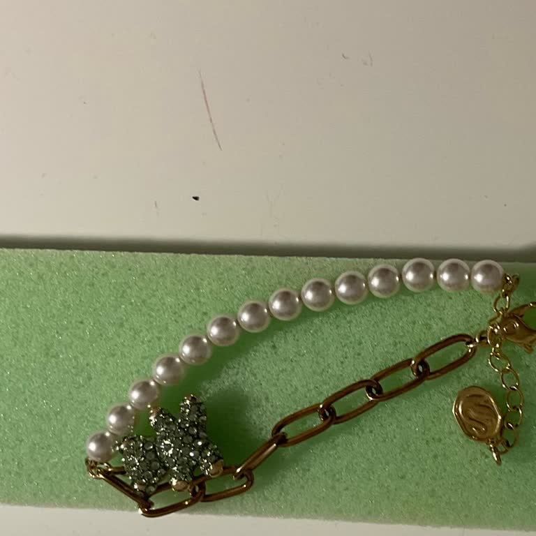 Swarovski Bileklik Kararması İçin Ücretsiz Tamir Ve Değişim Talebi