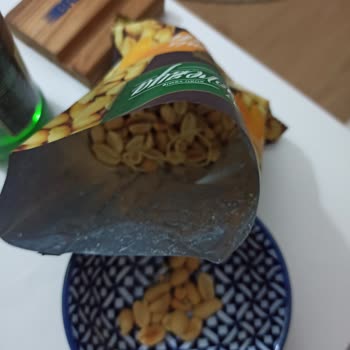 Yer Fıstığının İçinde Uzun Bir İp Çıktı: Hijyen Ve Güvenlik Endişesi