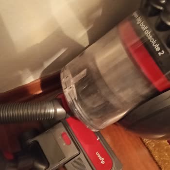 Dyson Big Ball Absolute 2 Modelinde Tasarım Ve Kullanım Sorunları
