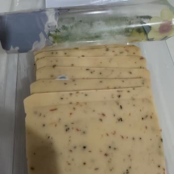 Carrefour'da Kaşar Peyniri Küflü Çıktı