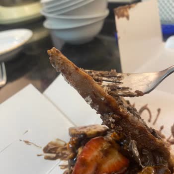 Hamur Waffle Gelen, İadesi Reddedildi Ve Para Çöp Oldu