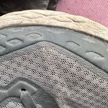 Outdoor Ayakkabının Çoklu Ayıpları Kullanım Hatası İddiasıyla Reddedildi