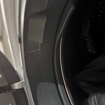 Garanti Altındaki Bosch Çamaşır Makinesine Ücretsiz Servis Talebi