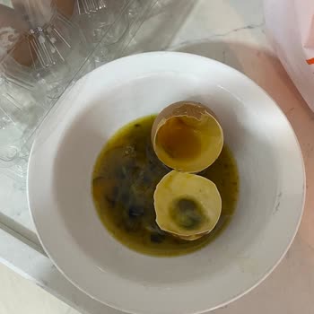 Getir Kampanya Kapsamında Son Kullanım Tarihi Yakın Bozuk Yumurtalar Gönderildi