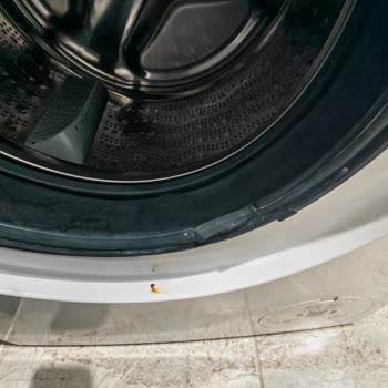 Siemens Çamaşır Makinemde Sürekli Arızalar Ve Yumuşatıcı Sızıntısı