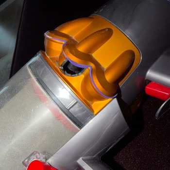 Dyson V15 Süpürge Başlığının Kırılmasına Garanti Reddi