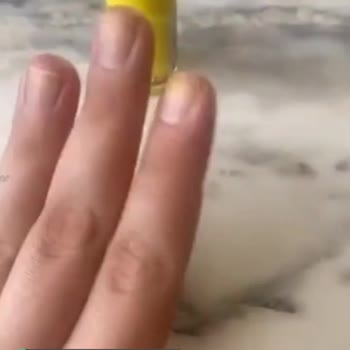 Flormar Sarı Oje Tırnaklarımdan Çıkmıyor