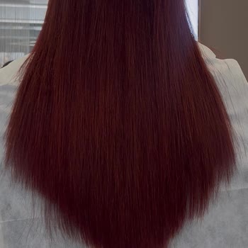 Hatalı Saç Kesimi Ve Geri Dönüşü Olmayan Kısalma Üzerine Şikayet