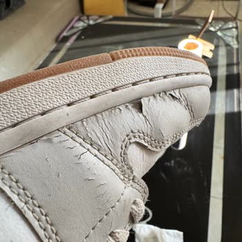 Nike Air Jordan Ayakkabısında Garanti Kapsamına Rağmen Erken Deri Kabarması