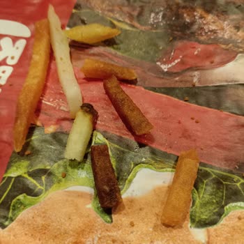 Burger King Şubesinde Yanık Ve Çiğ Patates Ve Çözüm Sözünün Tutulmaması