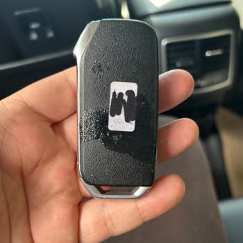 Anahtarım Yapıştırıcıyla Kaplandı, Servis Yanıt Vermiyor