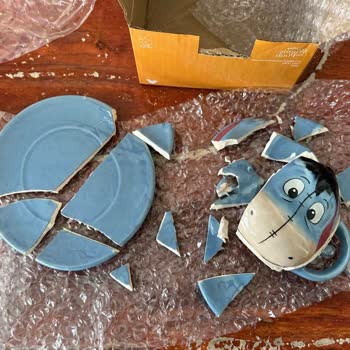 Parçalanmış Hediye Ürün Teslim Edildi, İade İstiyorum