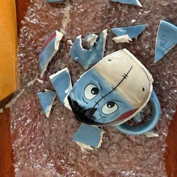 Parçalanmış Hediye Ürün Teslim Edildi, İade İstiyorum