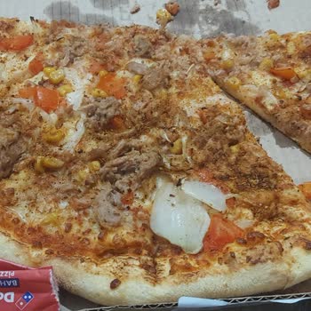 Yetersiz Pişmiş Ve Az Ton Balıklı Pizza İçin Ücret İadesi Talebi
