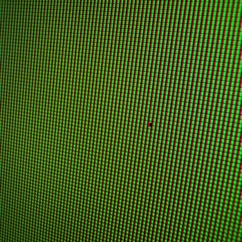 Kusurlu Panel Ve İletişimsiz Servis Nedeniyle Samsung TV Değişim Talebi