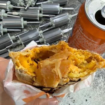 T-Döner Çiğ Tavuk Gönderen Ve Hatasını Kabul Etmeyen Bir İşletme