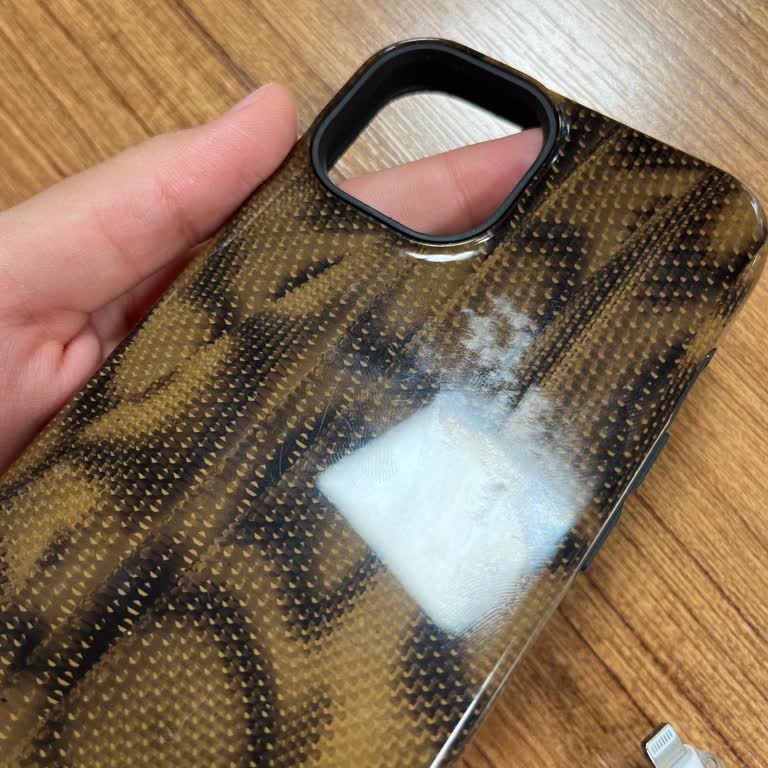 Kısa Sürede Çizilen Telefon Kılıfları Ve Cevapsız İade Talebi