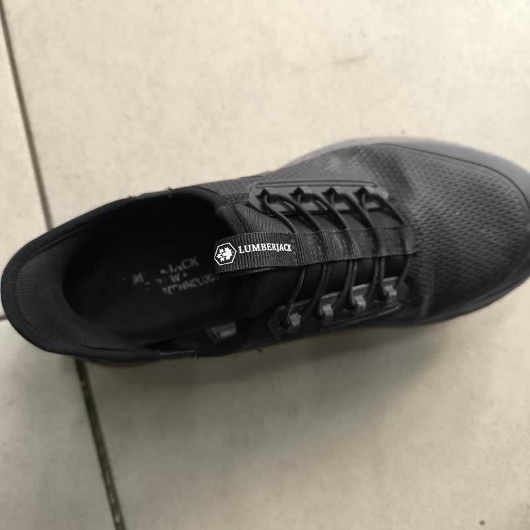 Koku Sorunu Yüzünden Ayakkabıda Kusur Yok Deyimi Ve İade İsteği