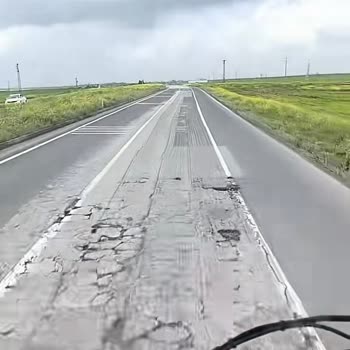 Viranşehir Çıkışı İle Kızıltepe Arasındaki Yol Tehlikeli, Acil Onarım Bekliyor