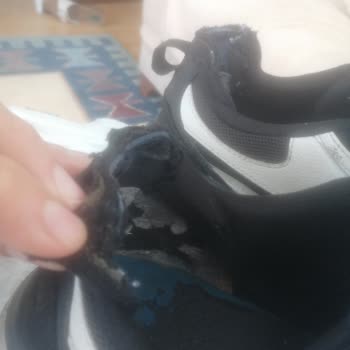 Skechers Ayakkabısının İç Astarı Hızla Yırtıldı Ve Kullanıcı Hatası İddiaları Haksız İade İstiyorum