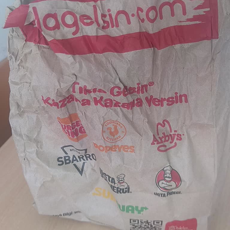 Burger King Şubesinde Müşteri Hakaret Şikayeti