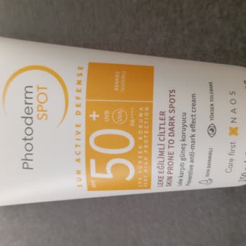 Bioderma Güneş Kremi Yağlı Ve Yapışkan, Yüzü Nefessiz Bırakıyor