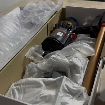 Yetkili Servis, Kanıtları Göz Ardı Ederek Hasarlı Dyson V16'ı Geri Gönderdi
