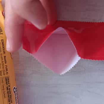 Dudomi Tavuk Çeşnili Noodle'da Boş Yağ Poşeti